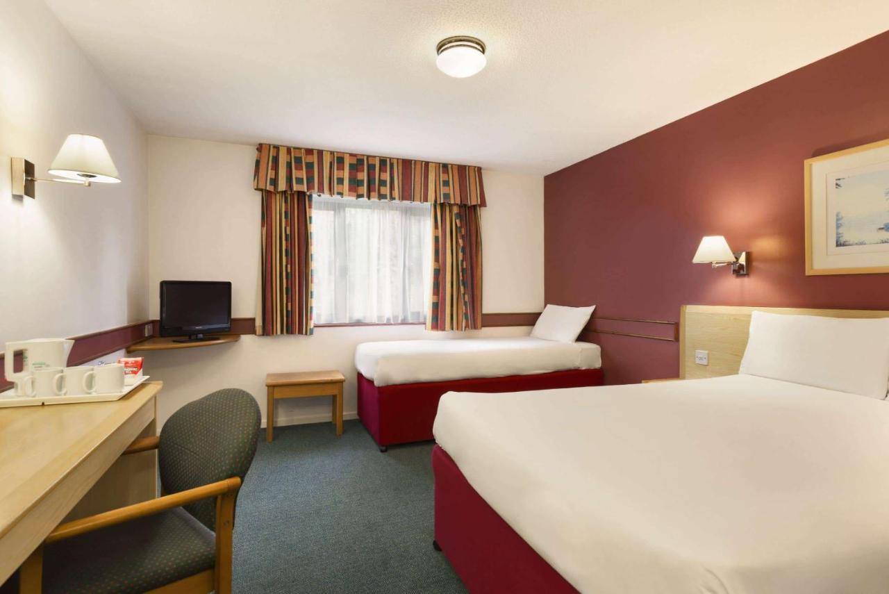 Days Inn Hotel Bradford - Leeds Brighouse Exteriér fotografie